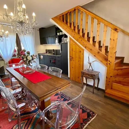 Tablà - confort ed eleganza a 100 mt dagli impianti Aprica Esterno foto